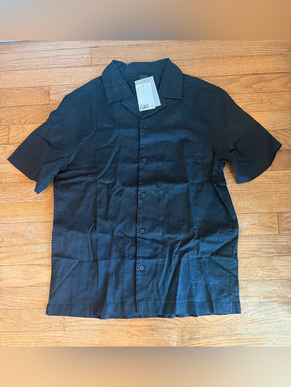 New with tags H&M Men's Black linen Short Sleeve Button Front Shirt size small